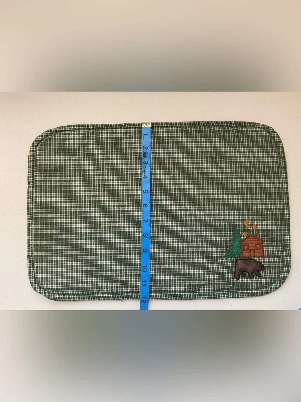 Green Plaid Cabin & Bear 4 Placemats and 4 Napkins. Matching Set